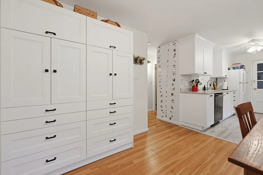 Photo of 32 Saratoga Drive