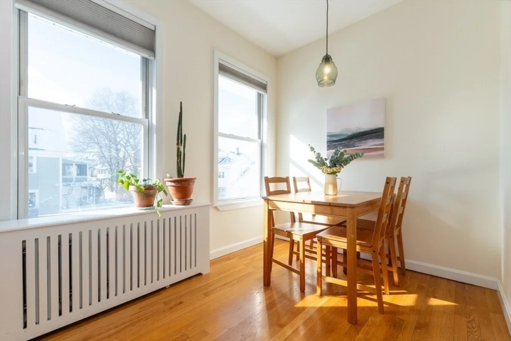 Photo of Unit 2 at 62 Everett St