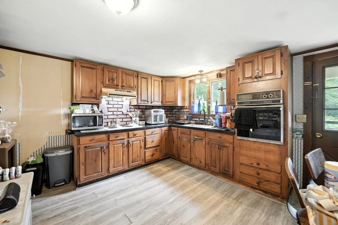 Photo of 734 Greenfield Rd