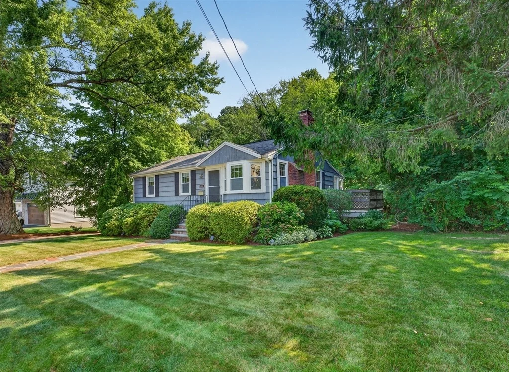 Photo of 462 Chestnut St