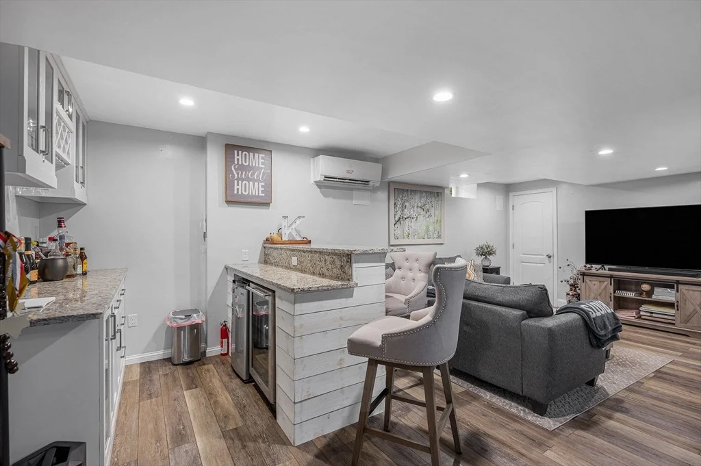 Photo of 61 Saddle Rd