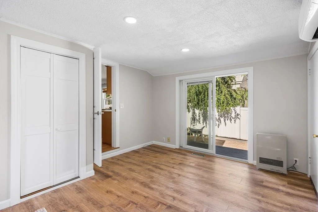 Photo of 7 Puritan Rd