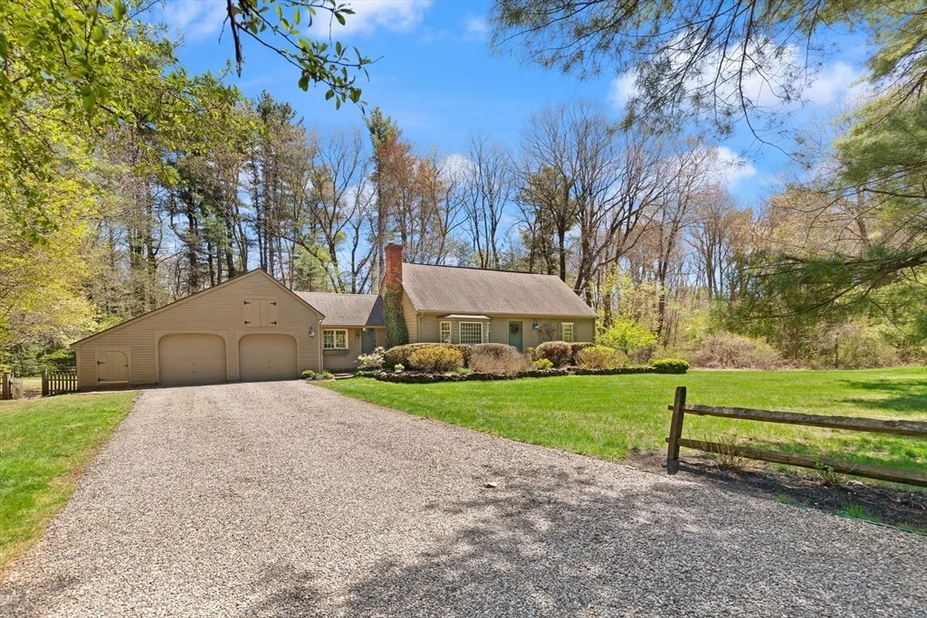 Photo of 11 Hemlock