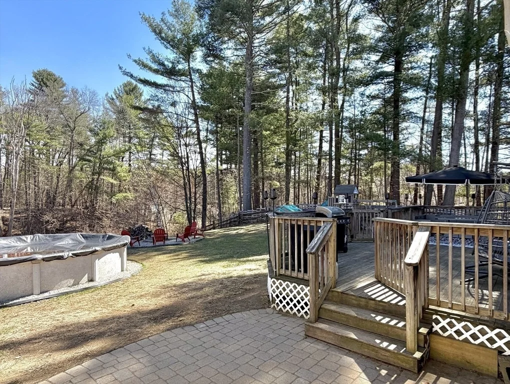 Photo of 261 Greenwich Rd
