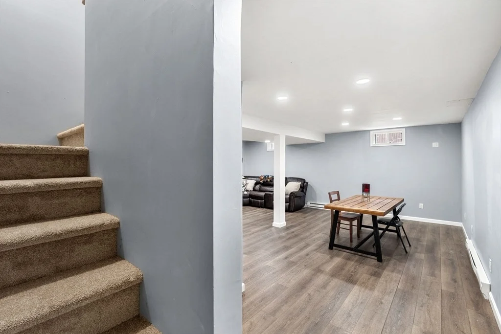 Photo of 32 Dennison Ave