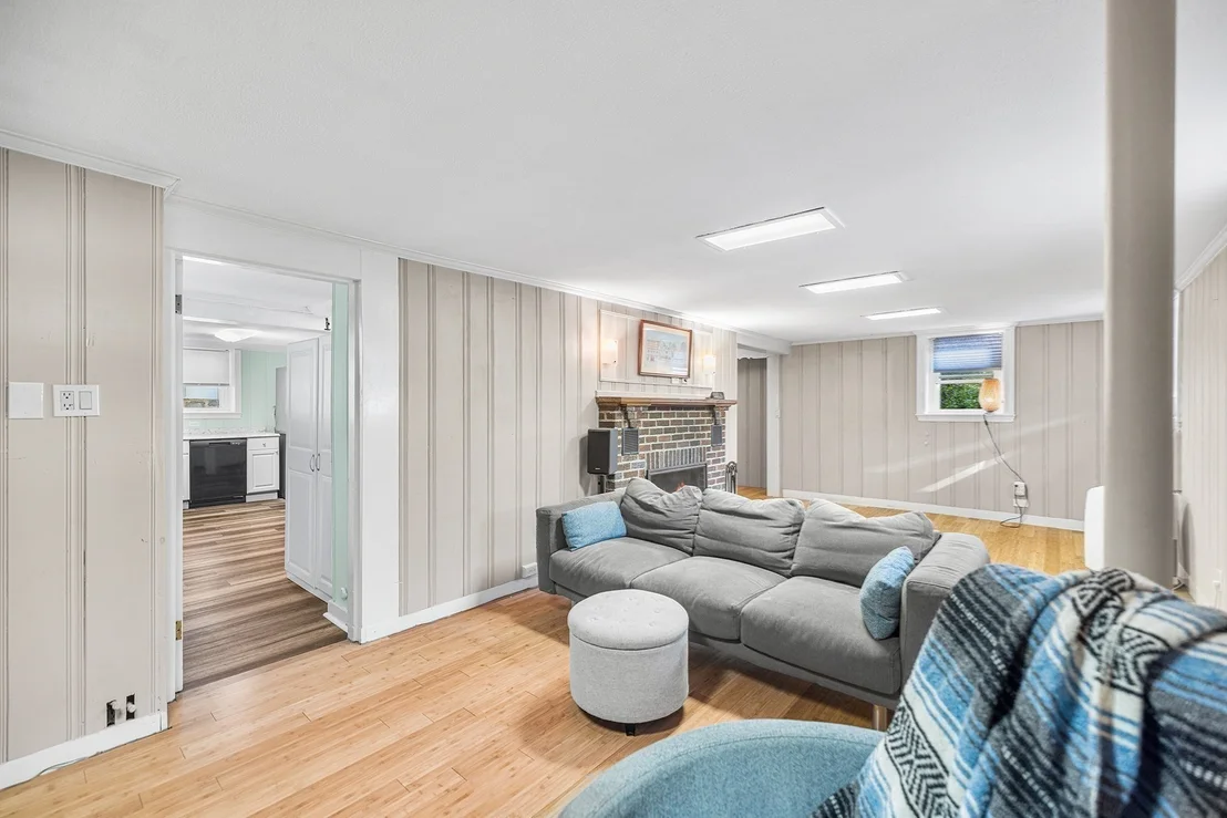 Photo of 43 Dolphin Ave