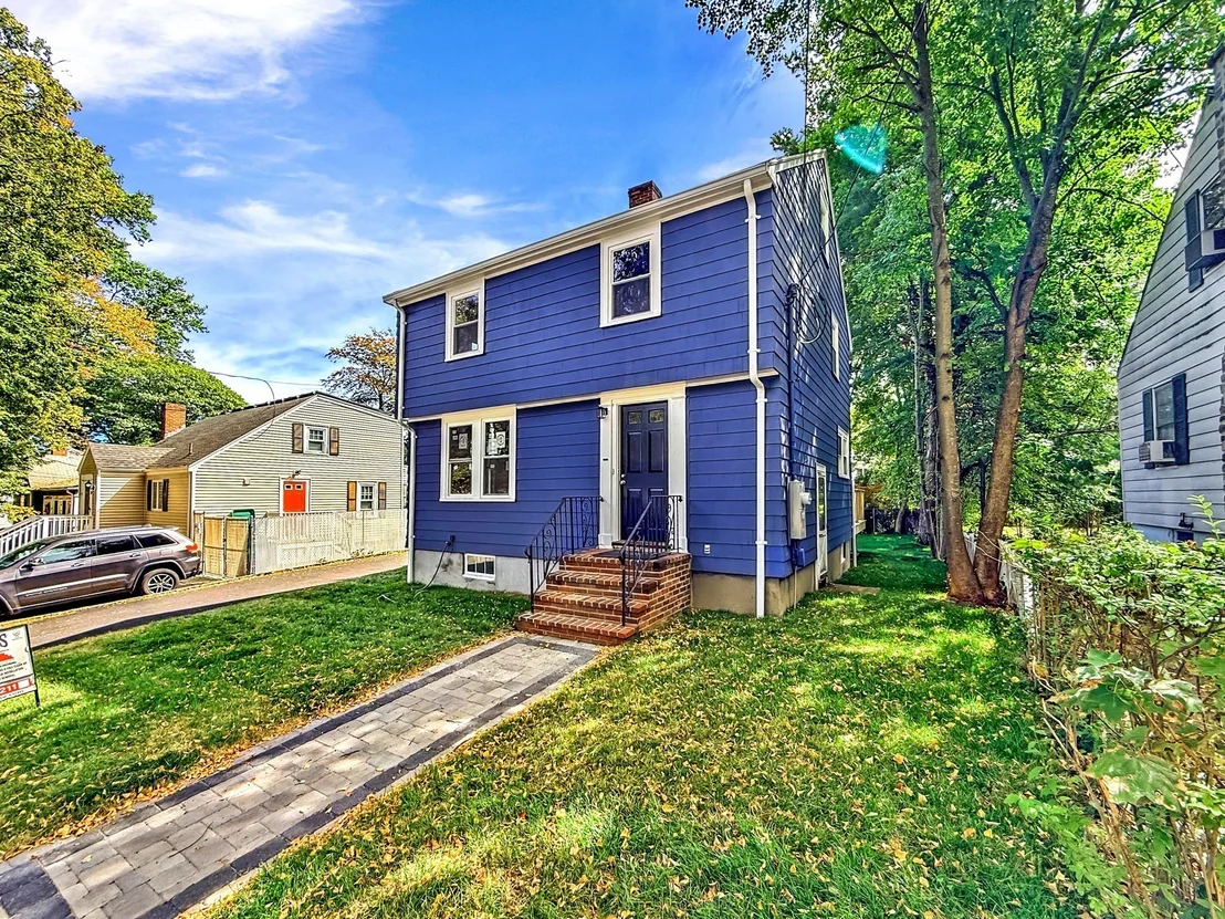 Photo of 32 Grant Rd