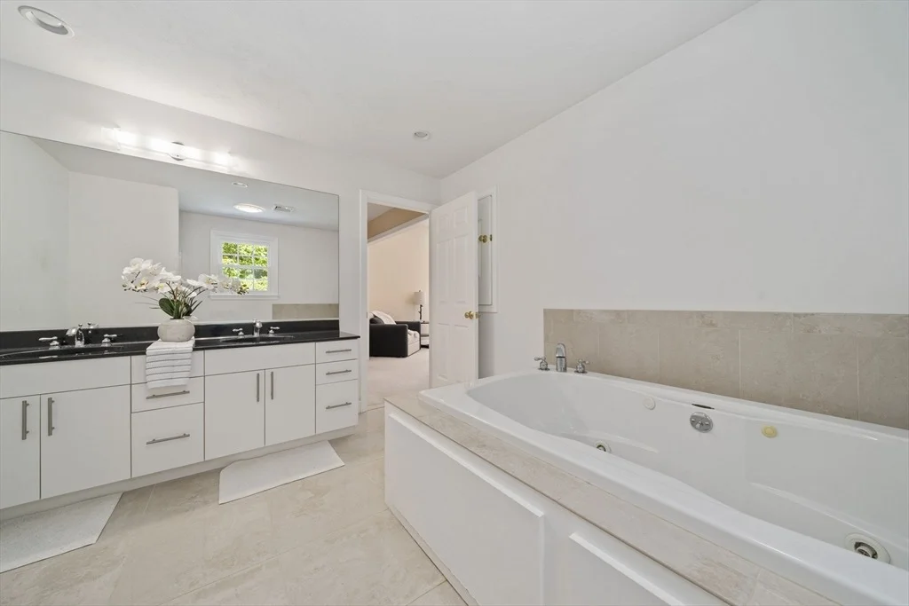 Photo of 2 Rhodes Way