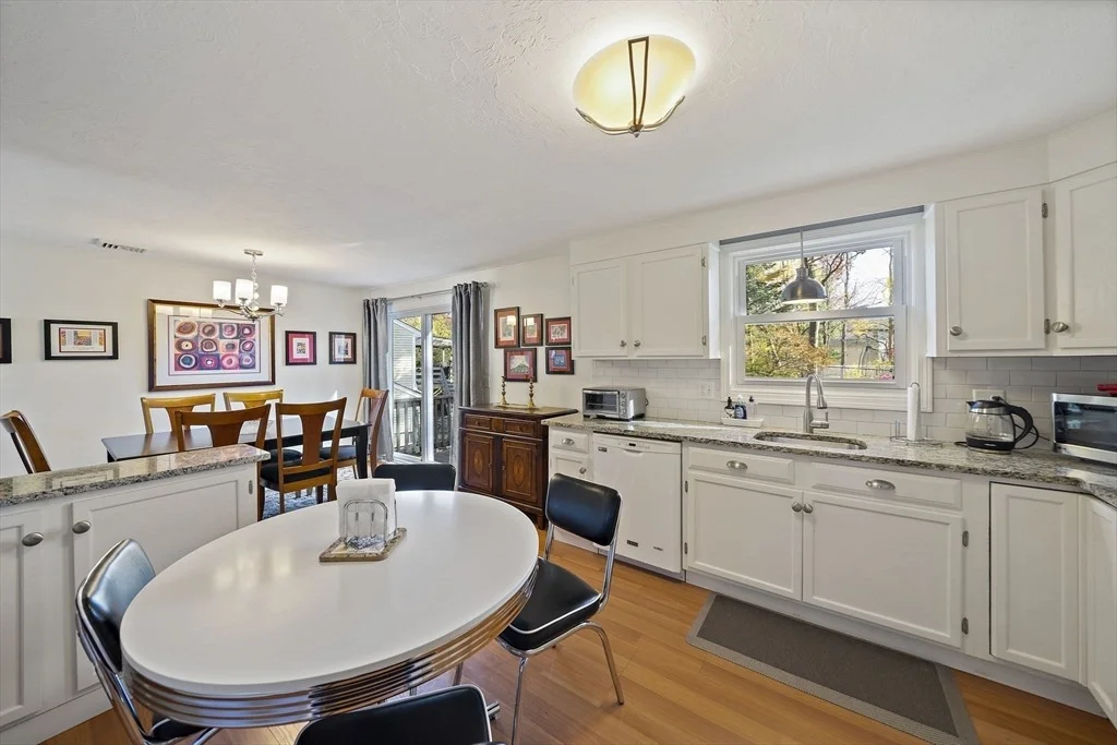 Photo of 40 Linden Park Dr