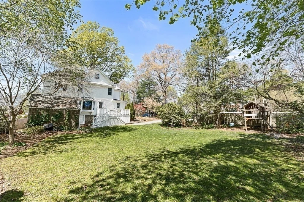 Photo of 21 Howe St