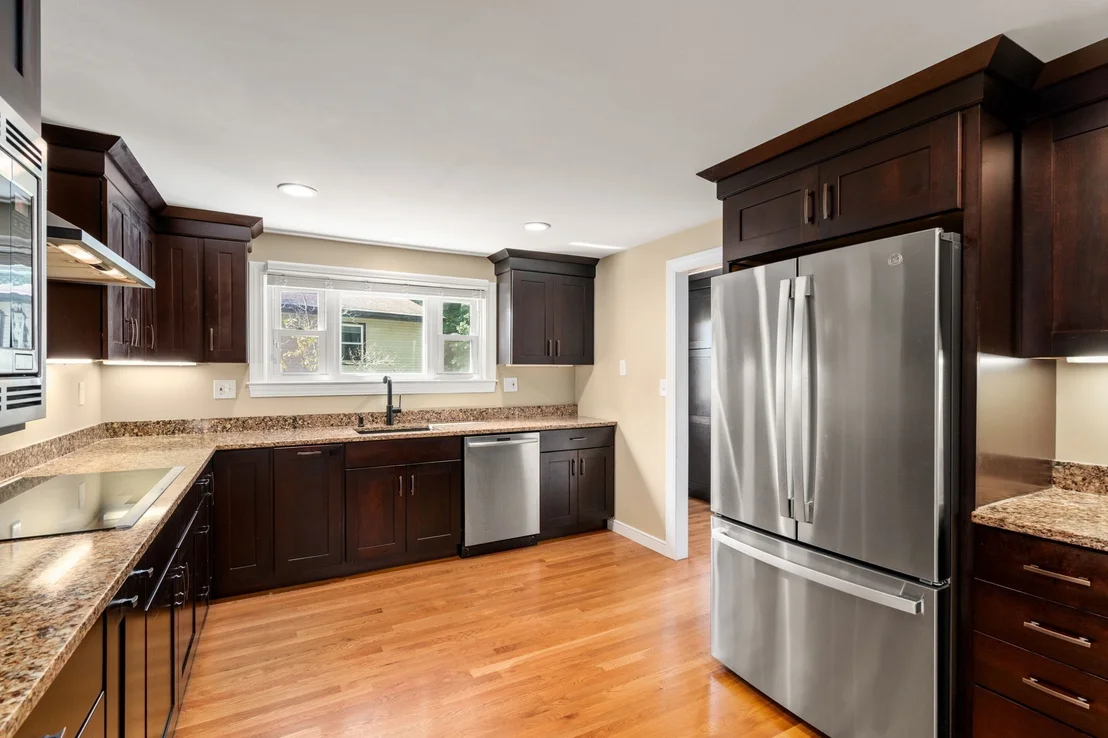 Photo of 15 Claridge Dr