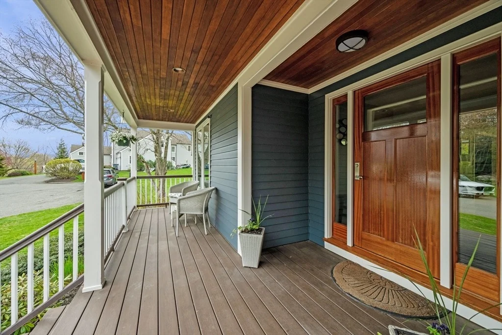 Photo of 3 Beacon Heights Ln