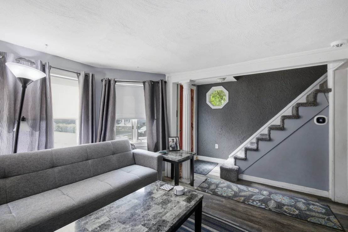 Photo of 18 Melvin Ave