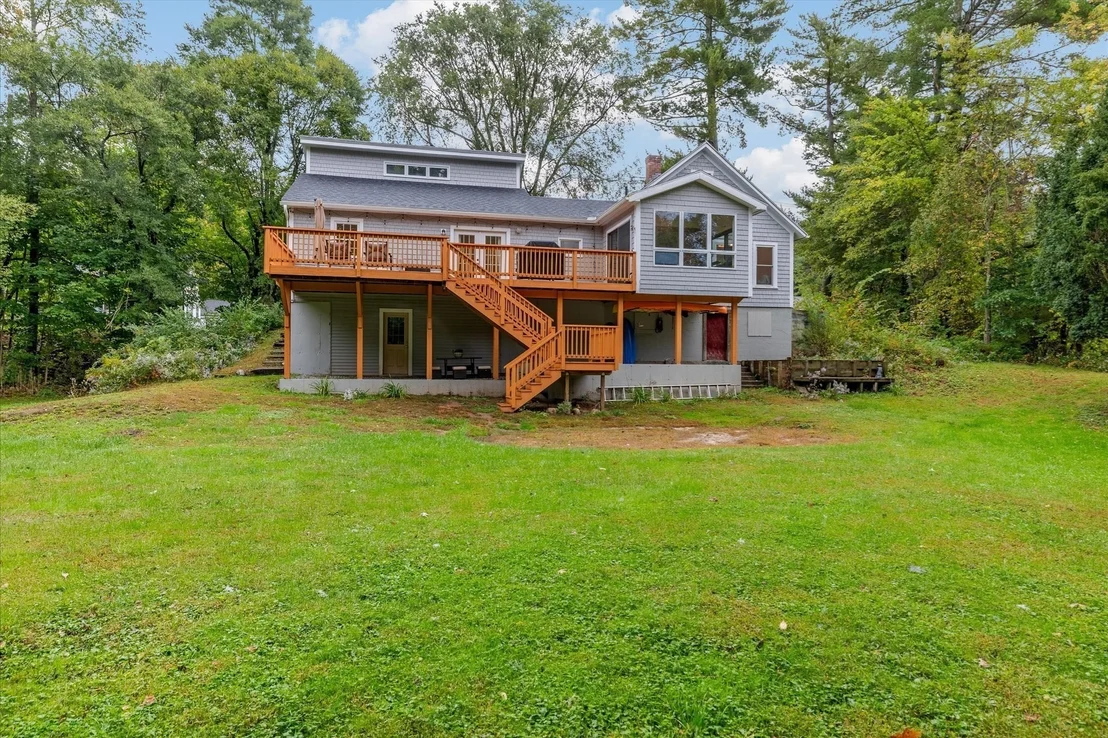 Photo of 75 Pequoig Ave