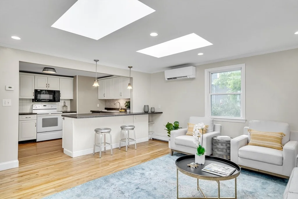 Photo of 7 Oakridge Ave