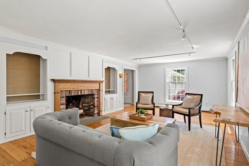 Photo of 153 Raddin Rd