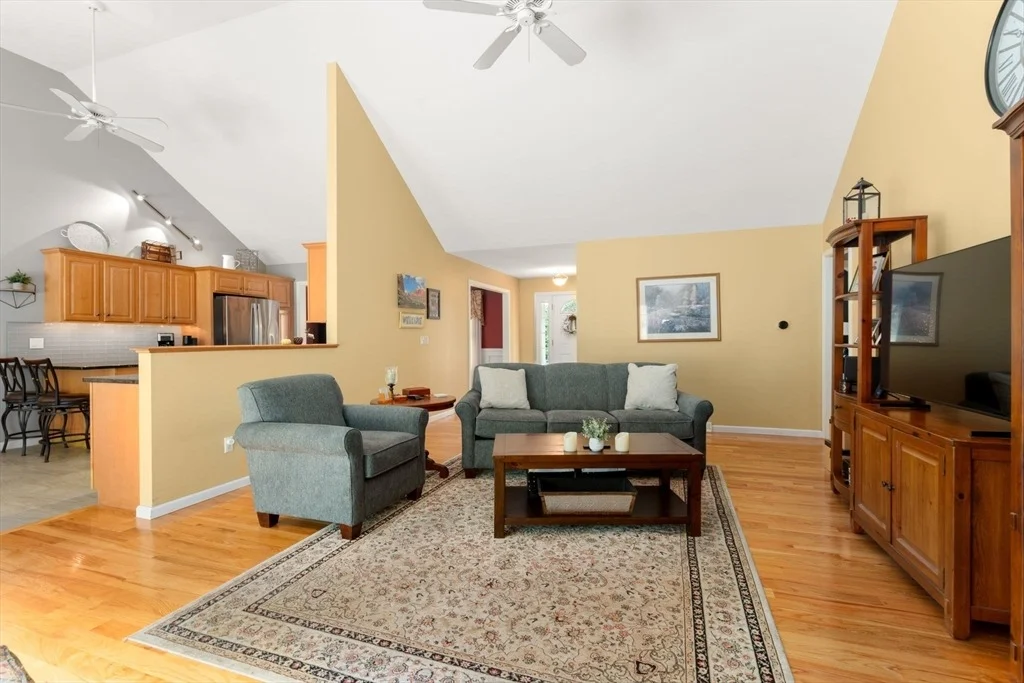 Photo of 75 Hillcrest Circle