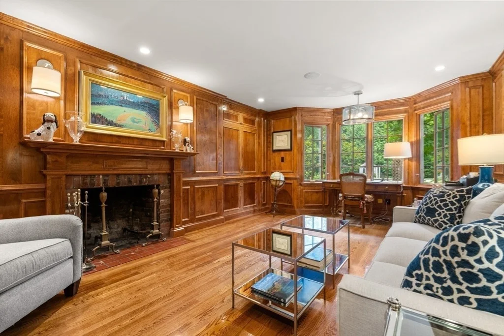 Photo of 193 Winding River Road