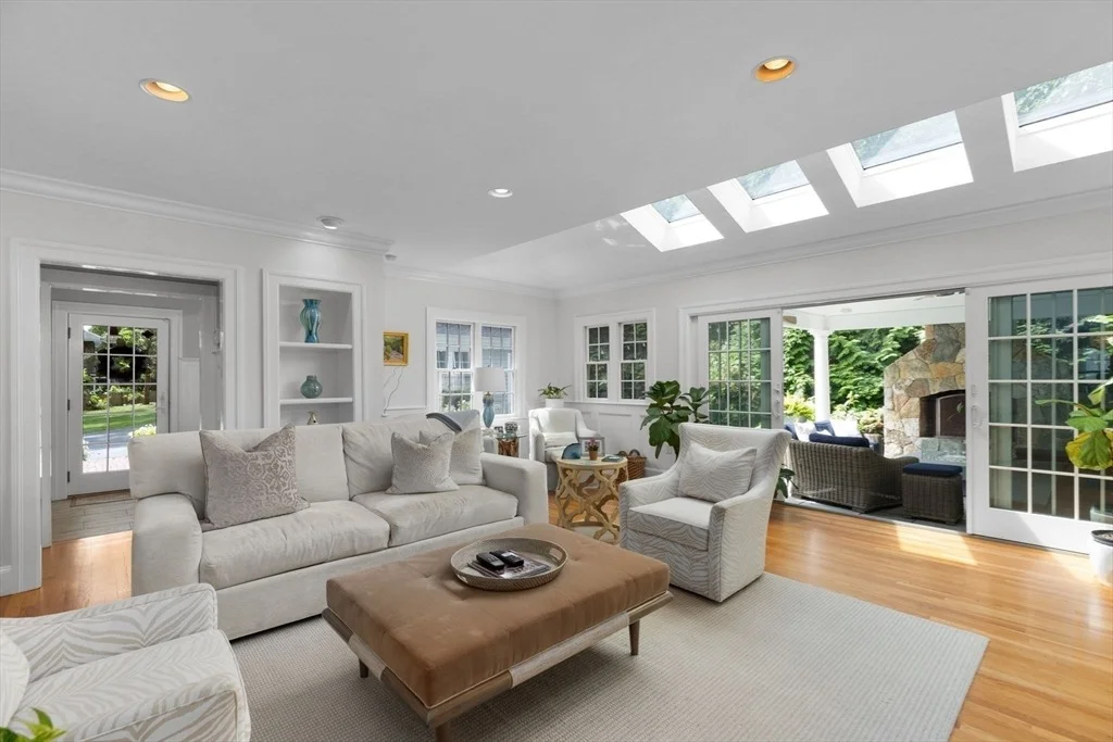 Photo of 38 Whiton Ave