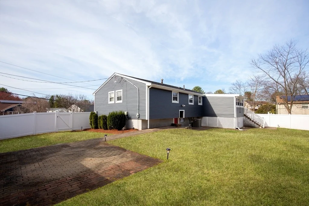 Photo of 35 Petipas Ln