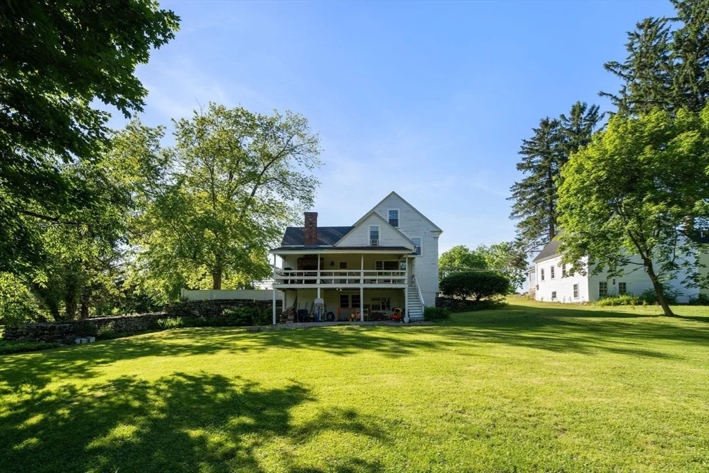 Photo of 339 Boston Rd