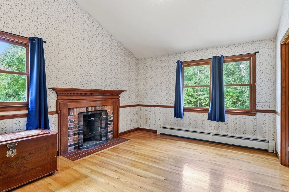 Photo of 4 Edson Dr