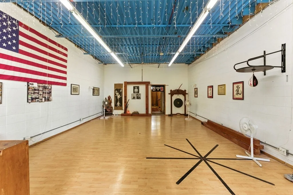 Photo of 1175 Post Road