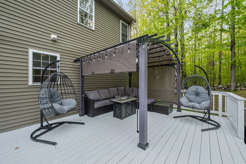 Photo of 13 Thompson Pond Rd