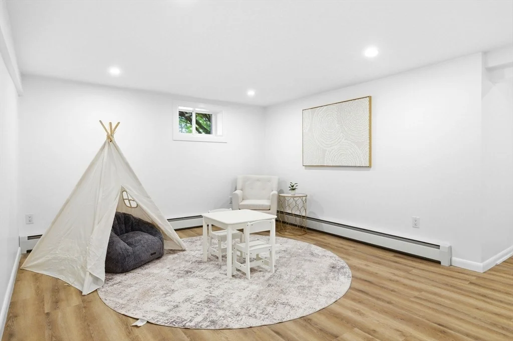 Photo of 365 Marrett
