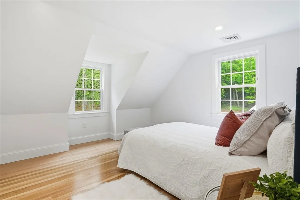 Photo of 147 Forest St