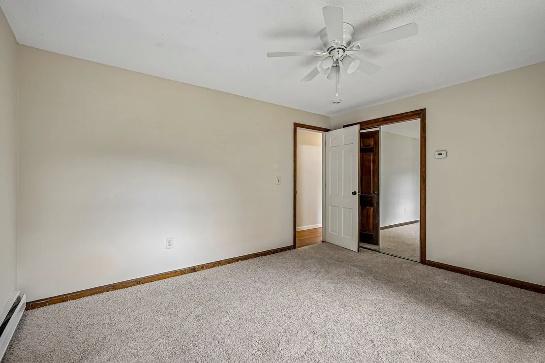 Photo of 35 Davidson Ave