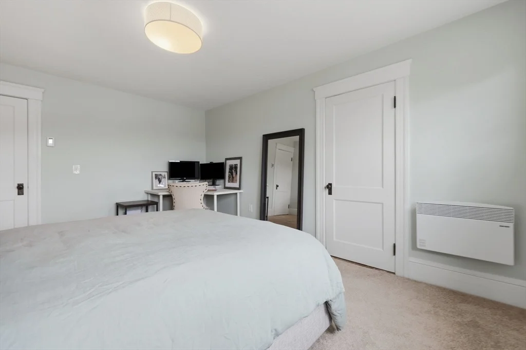 Photo of 219 Maple Avenue