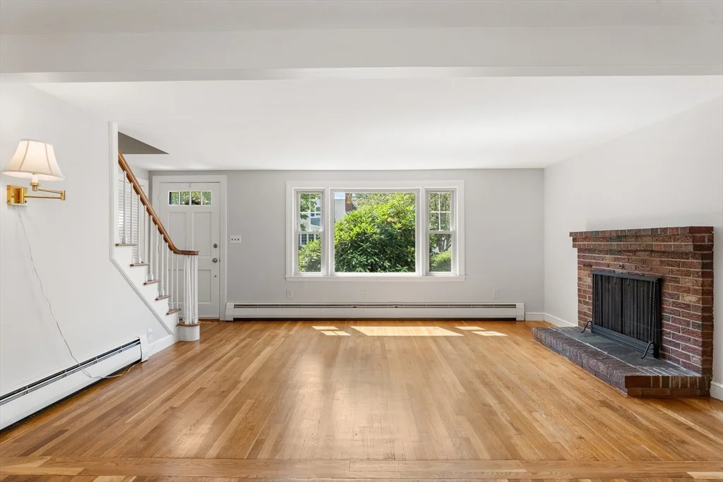 Photo of 20 Oakhurst Rd.