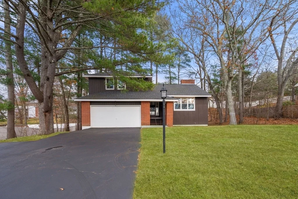 Photo of 9 Scenic Ave