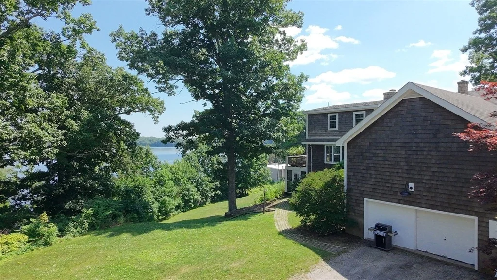 Photo of 77 Chickering Rd