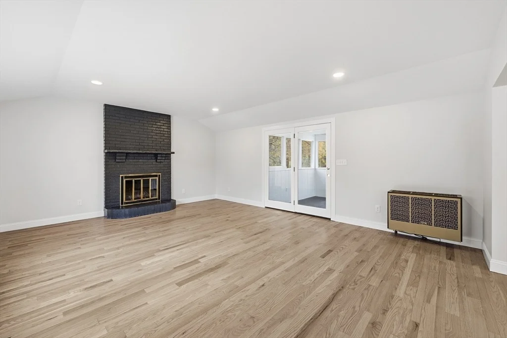 Photo of 44 Wildbrook Road