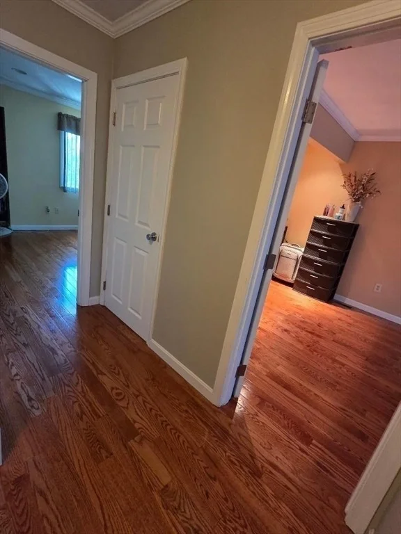 Photo of Unit D at 1 Markham Circle