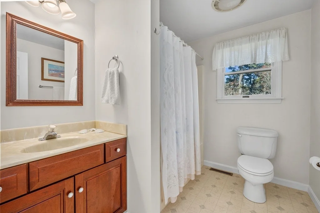 Photo of 170 Seaview Rd