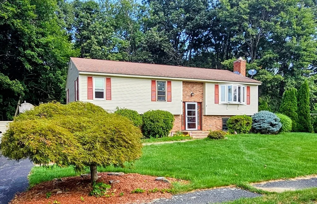 Photo of 4 Sycamore Dr
