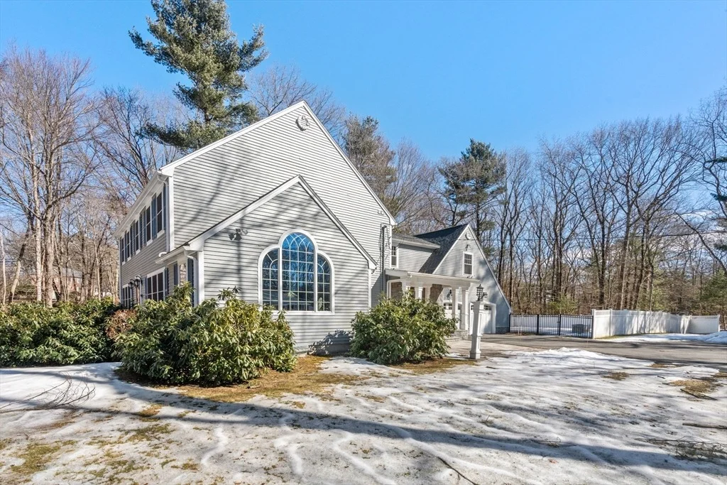 Photo of 45 Heritage Dr