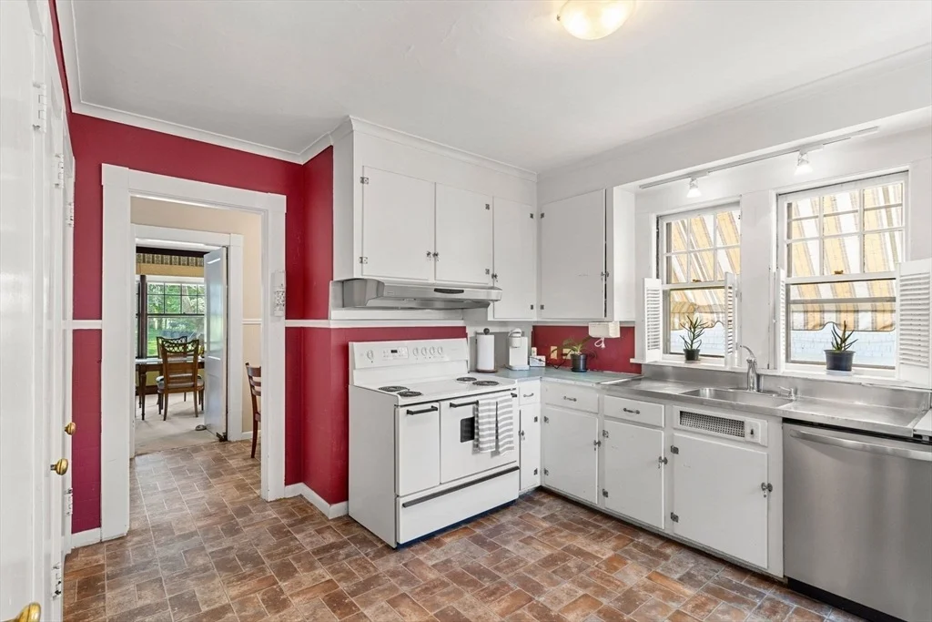 Photo of 30 Mansur St