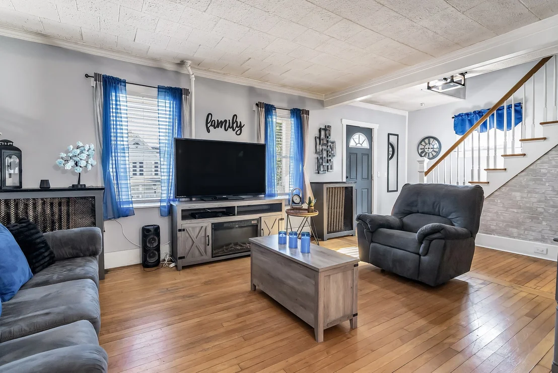 Photo of 100 Clover St