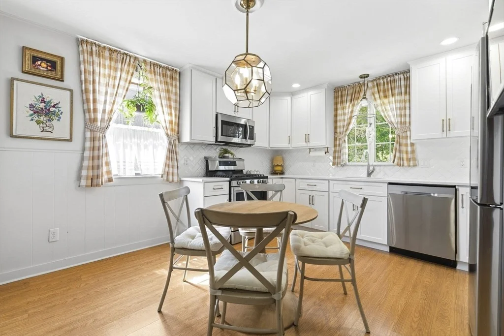 Photo of 31 Morrison Ave