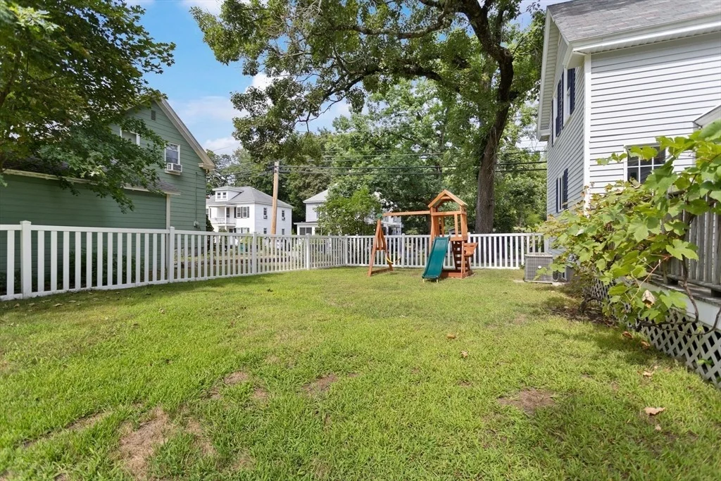 Photo of 10 Pine St