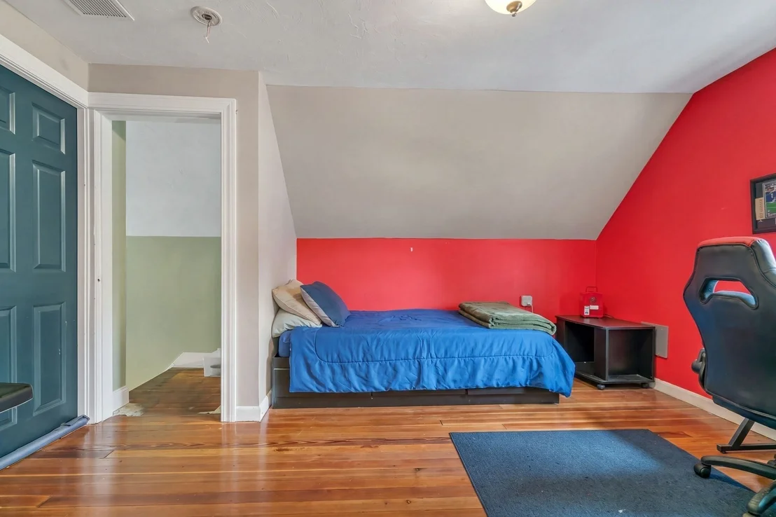 Photo of 25 Fuller Pl