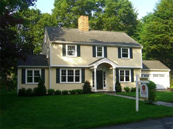 Photo of 8 Kirkland Cir