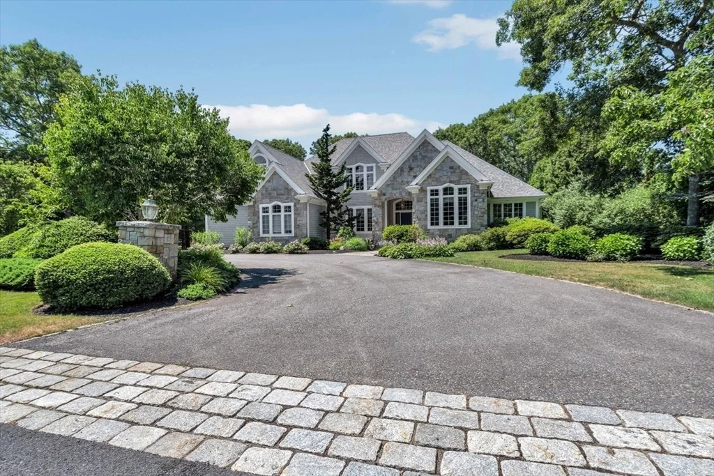 Photo of 20 Eagle Dr