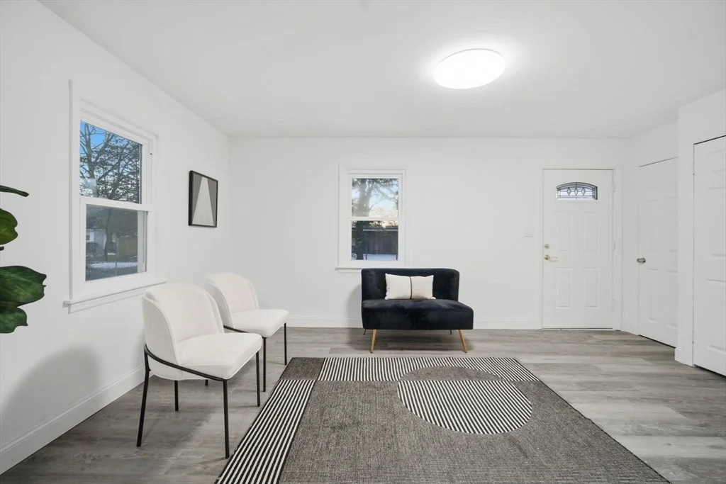 Photo of 25 Pheland St