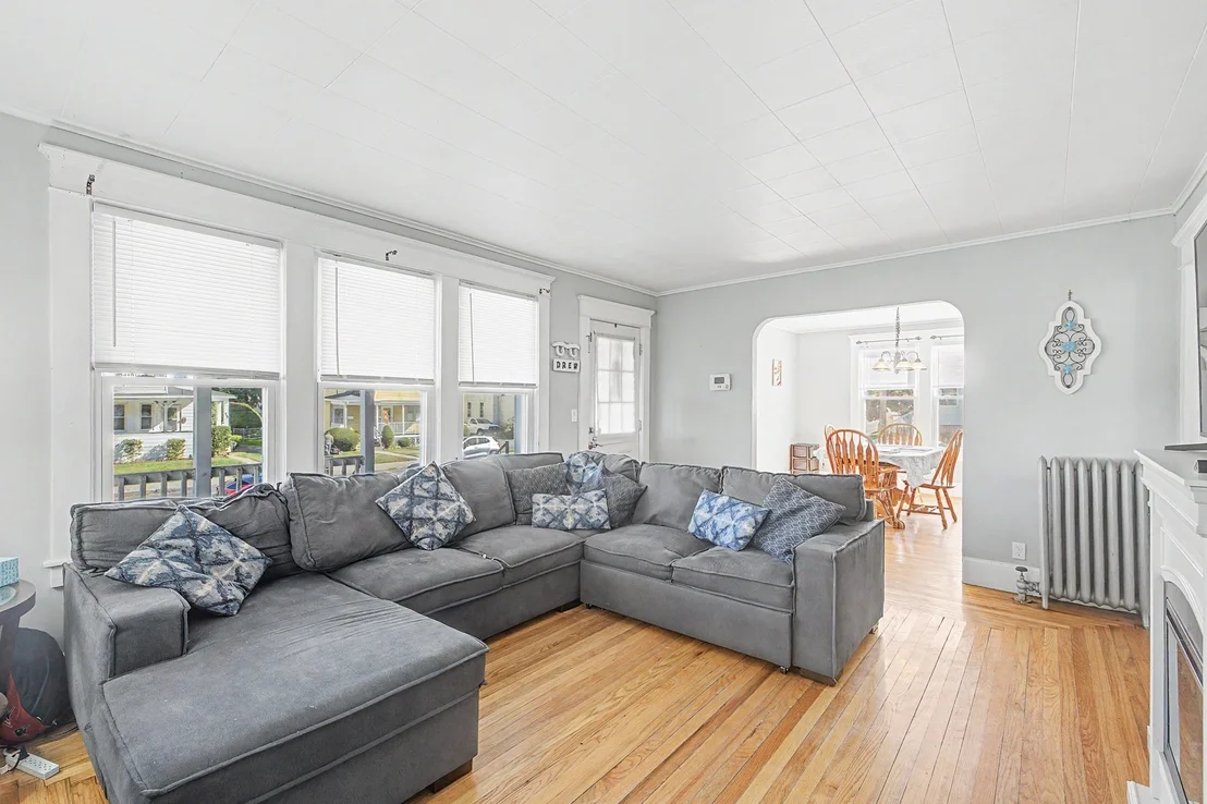 Photo of 419 Hillside Ave