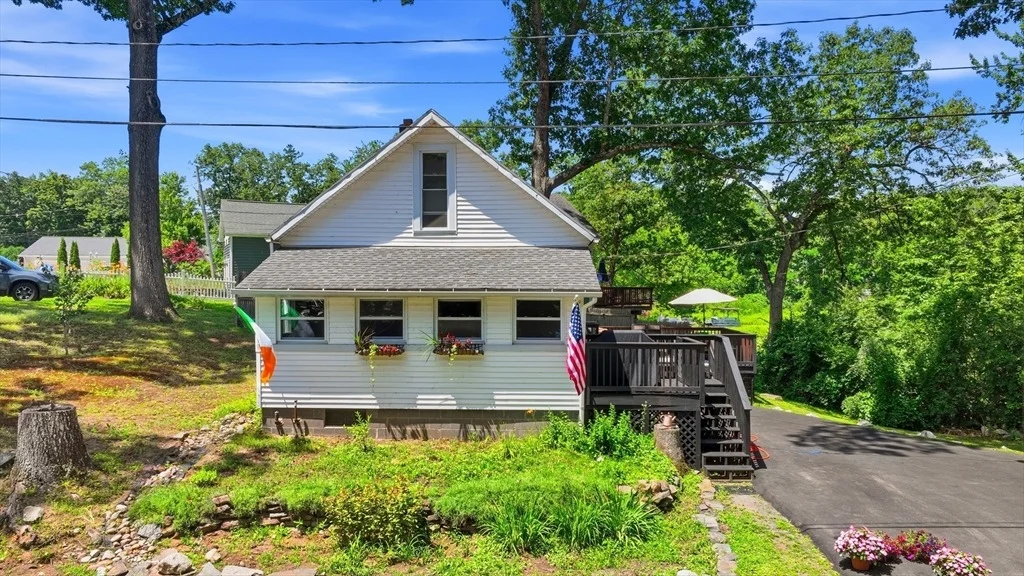 Photo of 85 Otter Point Rd